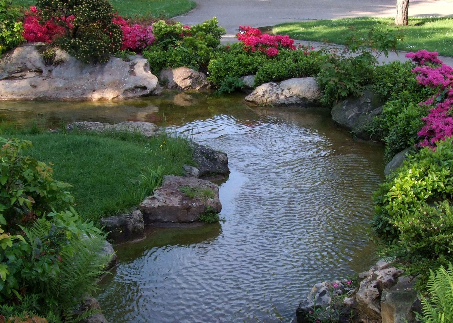 Garten Bachlauf Wasserfall